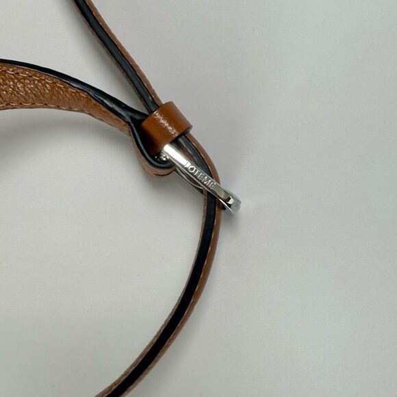 TOTEME T-Lock Grained-Leather Top Handle Tan - Picture 6 of 16